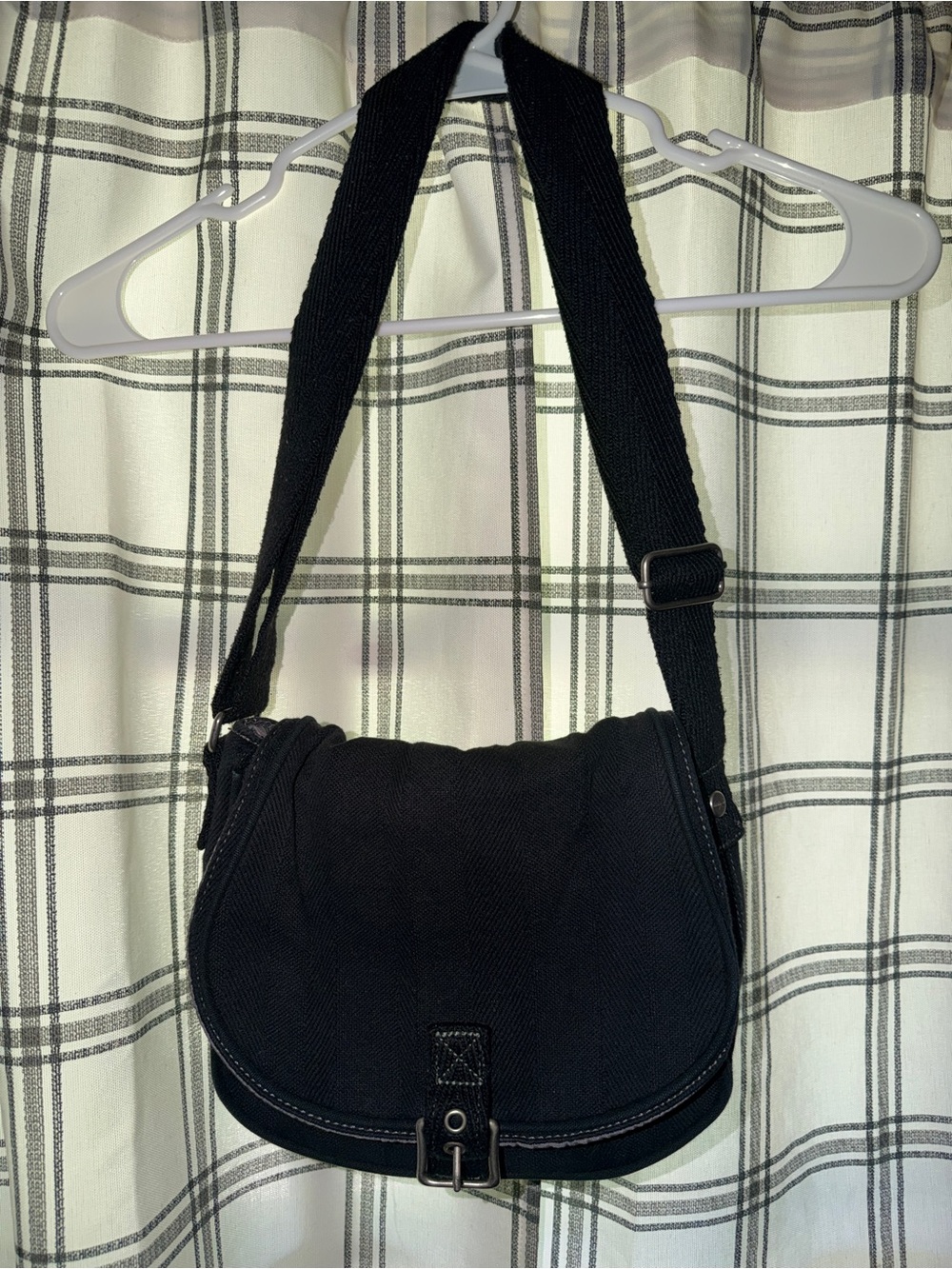 thirty-one Black Crossbody Saddle Bag